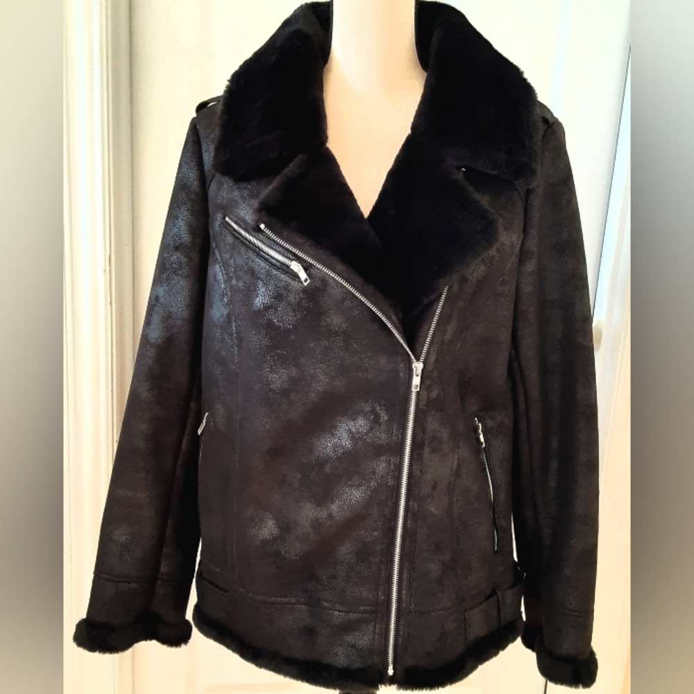 Fabulous Furs Black Faux Fur Sharkskin Sheen Shearling Leather Moto Jacket, M